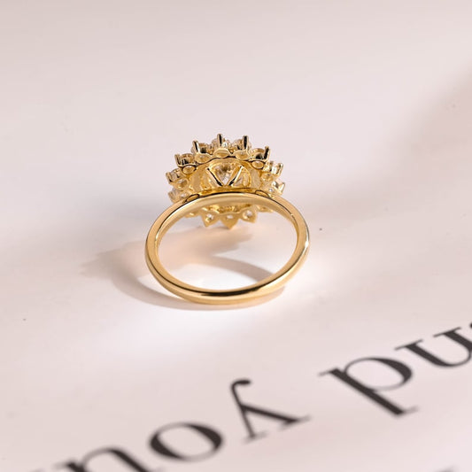 Stunning 0.5 - 1.5 CT Round Moissanite Engagement Ring with Double Halo Design 3