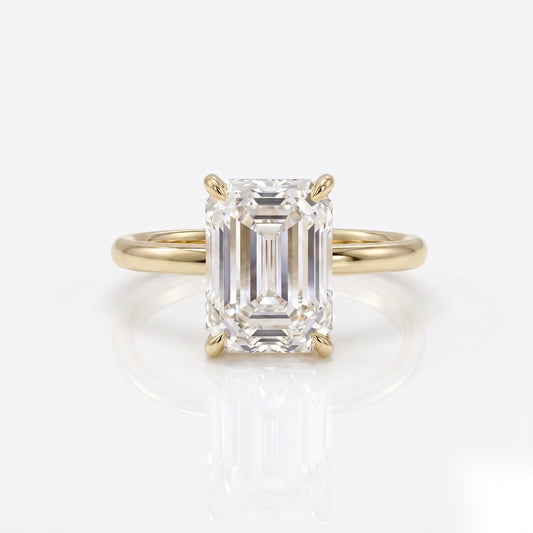 1.5 CT Emerald Solitaire Moissanite Engagement Ring
