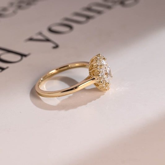 2.0 CT Oval Halo Moissanite Engagement Ring