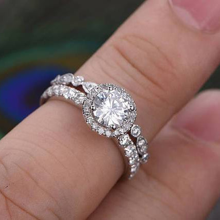 1 CT Round Halo & Pave Moissanite Bridal Set