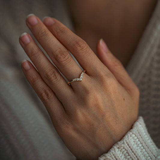 0.18 TCW Round Curved Moissanite Wedding Band