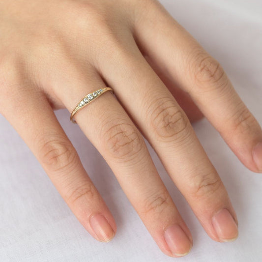 0.09 TCW Round Curved Moissanite Wedding Band