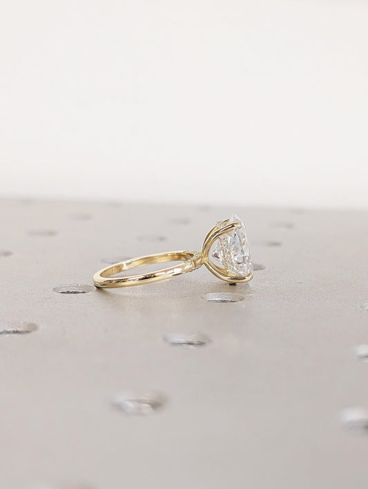 1.2 CT Round Solitaire Moissanite Engagement Ring