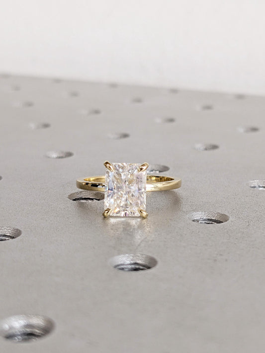 1.2 CT Round Solitaire Moissanite Engagement Ring