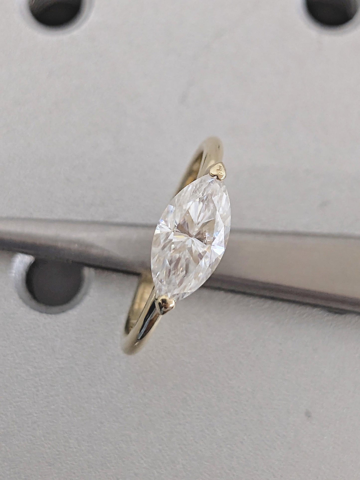 1.2 CT Round Solitaire Moissanite Engagement Ring