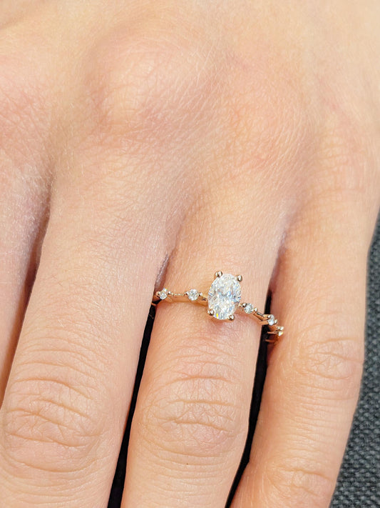 1.2 CT Round Solitaire Moissanite Engagement Ring
