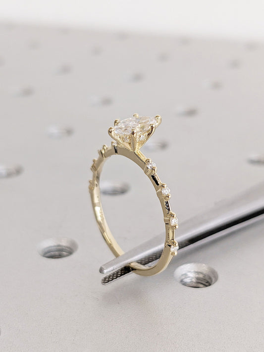 1.2 CT Round Solitaire Moissanite Engagement Ring