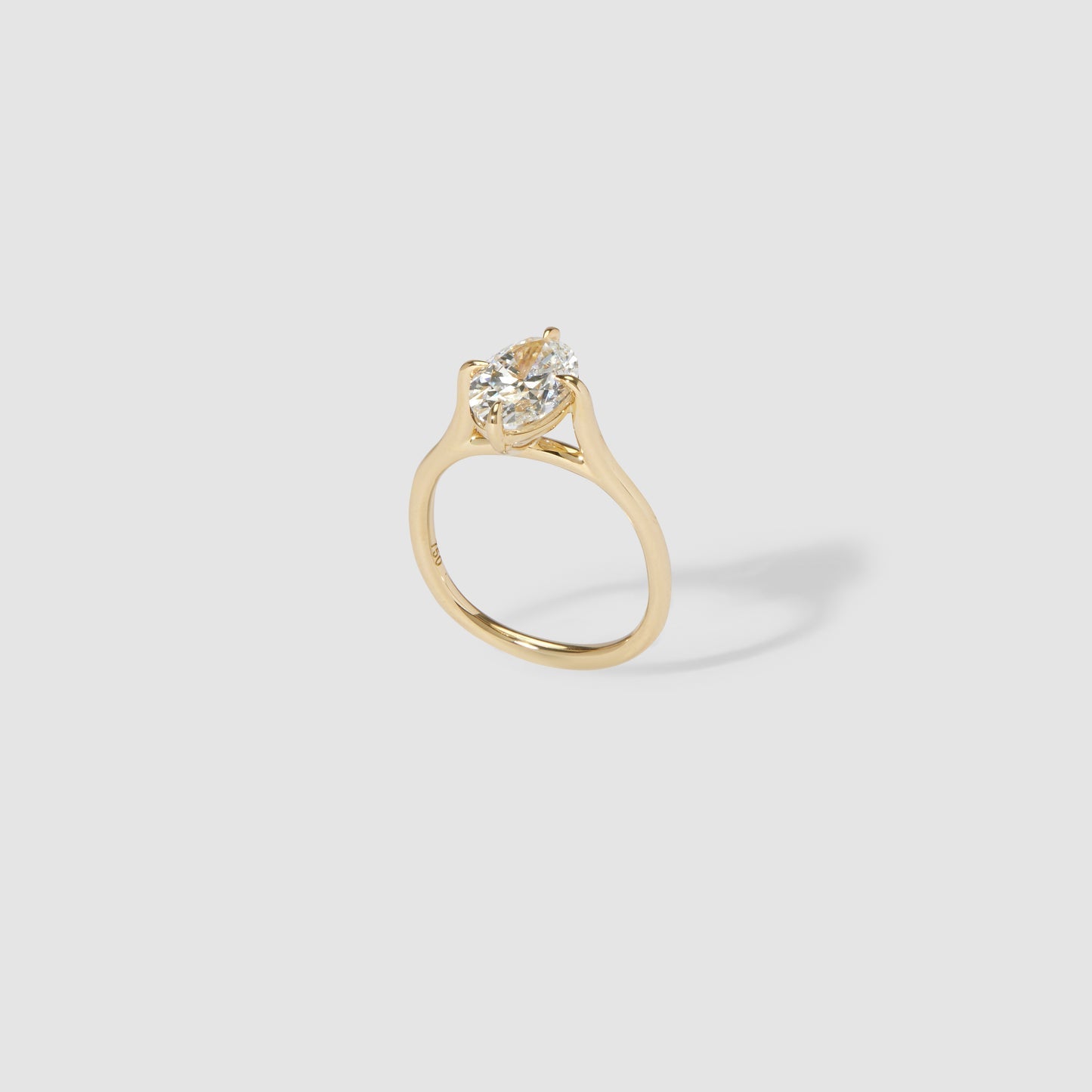 1 CT Oval Solitaire Moissanite Engagement Ring
