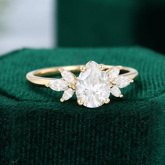 1 CT Pear Cluster Moissanite Engagement Ring