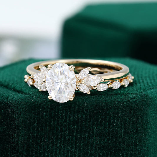 1.33 CT Oval Cluster Moissanite Bridal Set