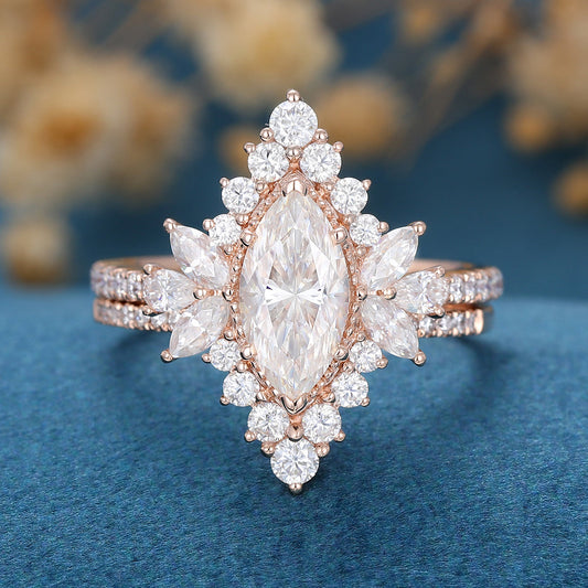 0.9 CT Marquise Cluster Moissanite Bridal Set