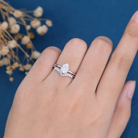 1 CT Pear Pave Moissanite Bridal Set