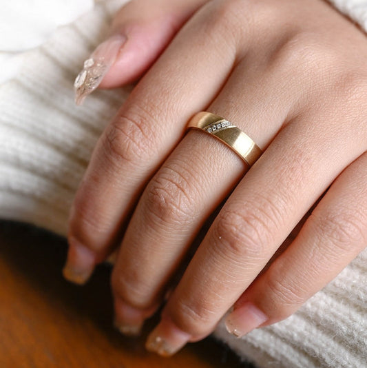 0.05 TCW Round Moissanite Minimalist Men's Wedding Band