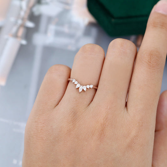 0.27 TCW Pear, Marquise & Round Curved Moissanite Wedding Band
