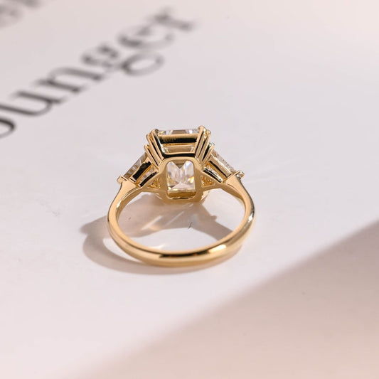 2.0 CT Emerald Three Stone Moissanite Engagement Ring