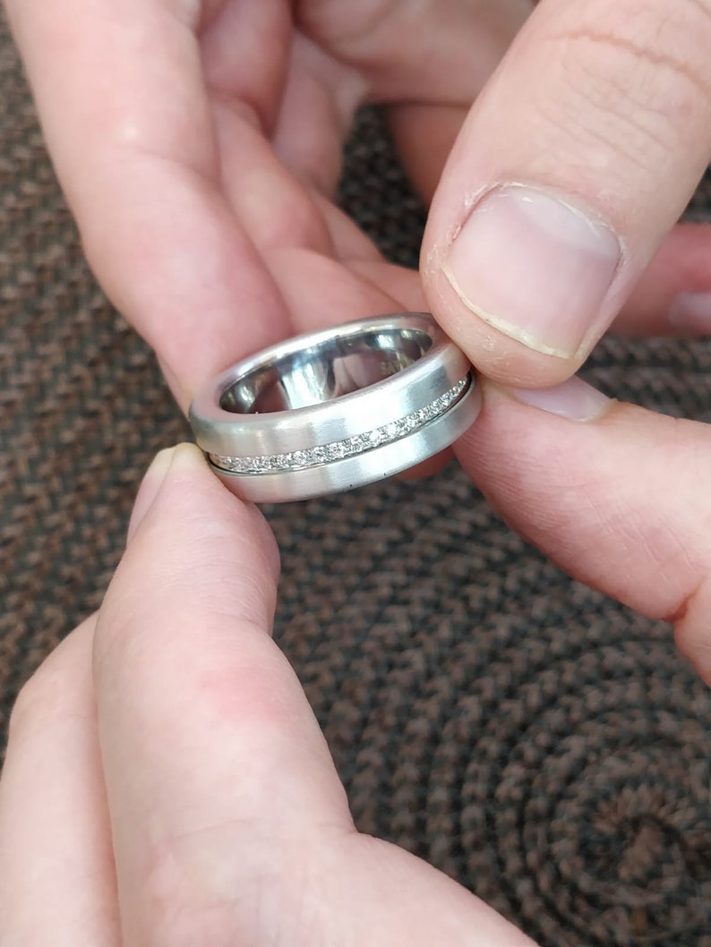 0.85 CT Round Shaped Stones Classic Men's Wedding Band