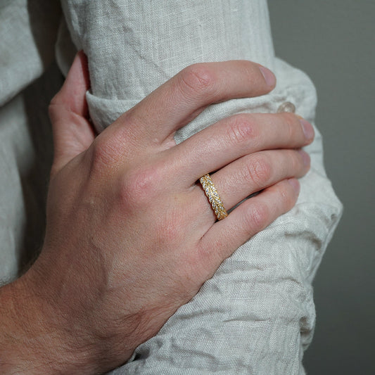 Round Stones Feather Style Men's Wedding Band 4