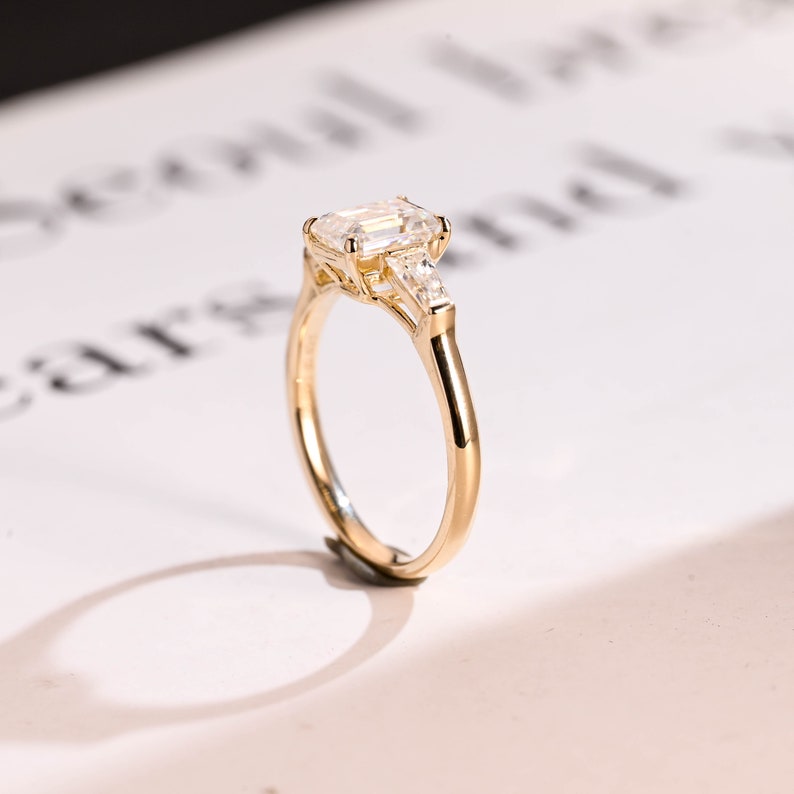 2.0 CT Emerald Three Stone Moissanite Engagement Ring