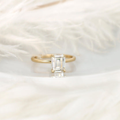 1.75 CT Emerald Solitaire Moissanite Engagement Ring
