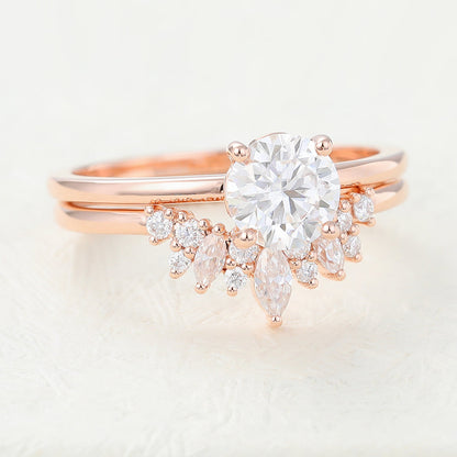 0.68 CT Round Solitaire Moissanite Bridal Set