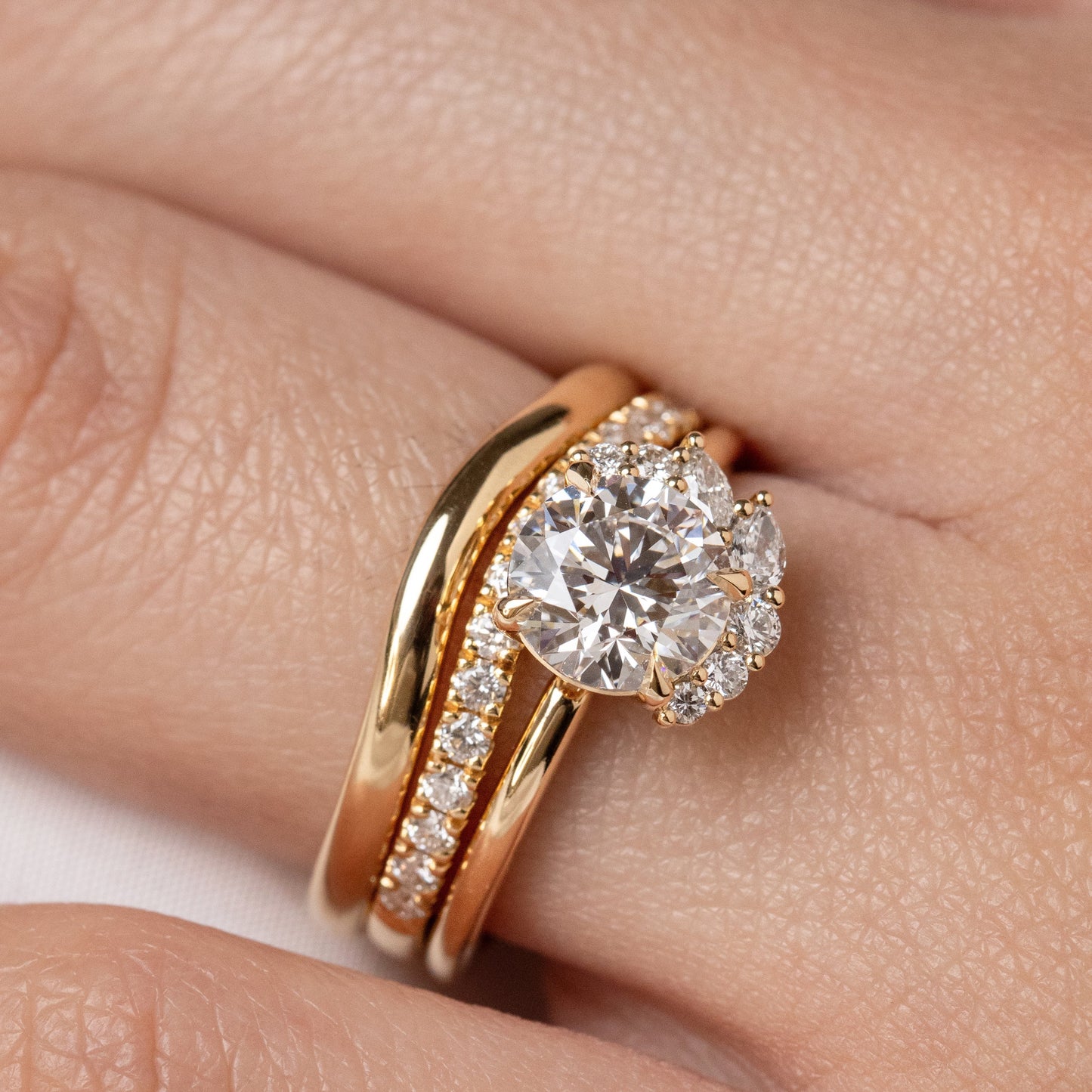 1.24 CT Round Cluster Moissanite Engagement Ring