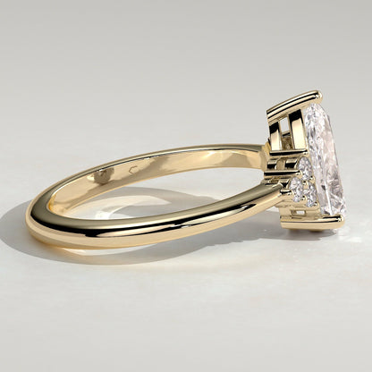 2 CT Pear Cluster Moissanite Engagement Ring