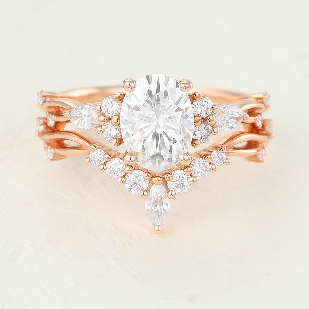 1.33 CT Oval Cluster Moissanite Bridal Set