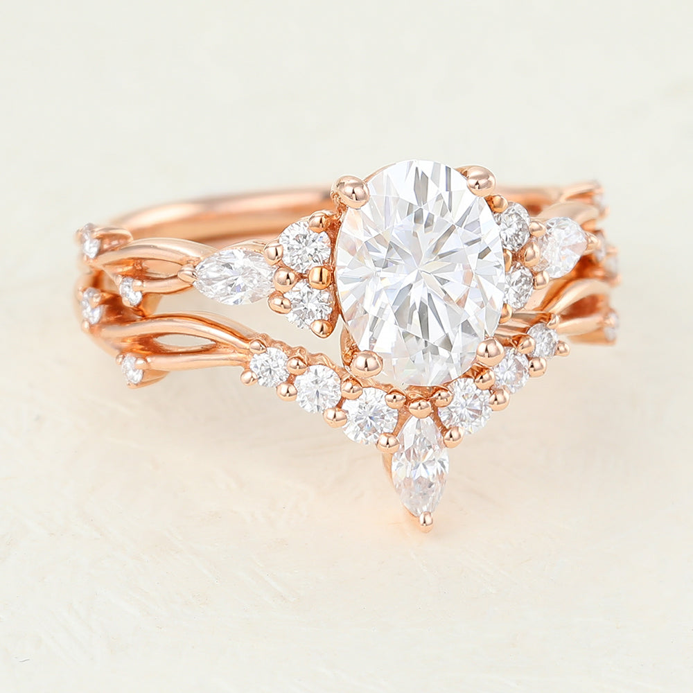 1.33 CT Oval Cluster Moissanite Bridal Set