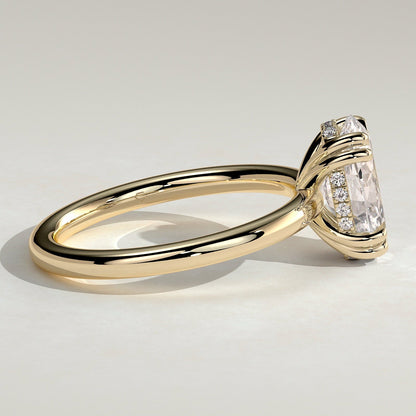 2 CT Oval Hidden Halo Moissanite Engagement Ring