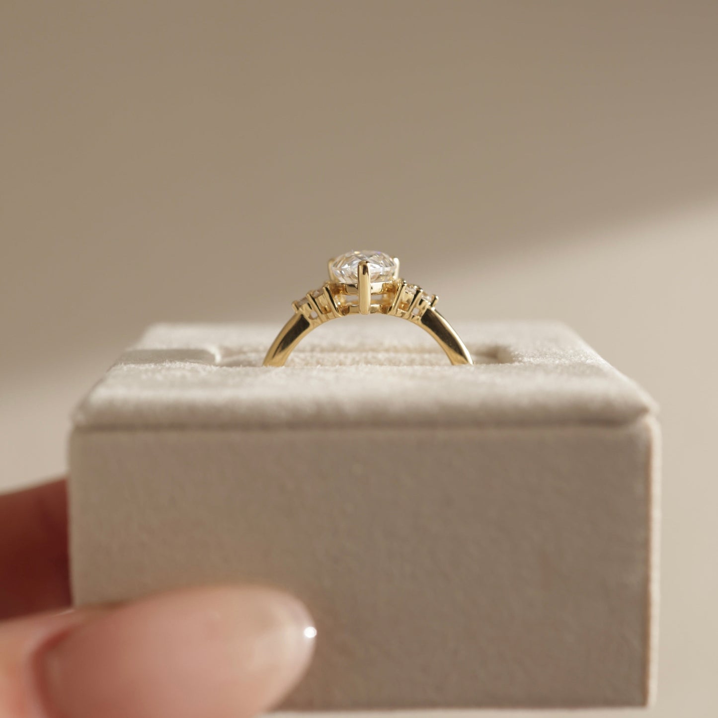2 CT Pear Cluster Moissanite Engagement Ring