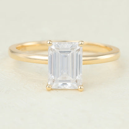1.6 CT Emerald Solitaire Moissanite Engagement Ring