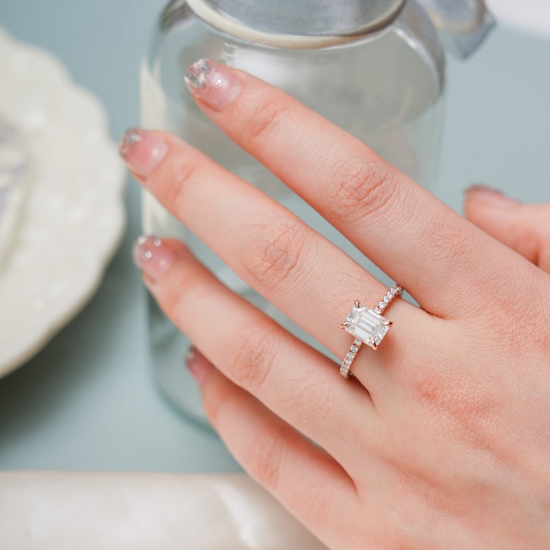 2.0 CT Emerald Hidden Halo Moissanite Engagement Ring