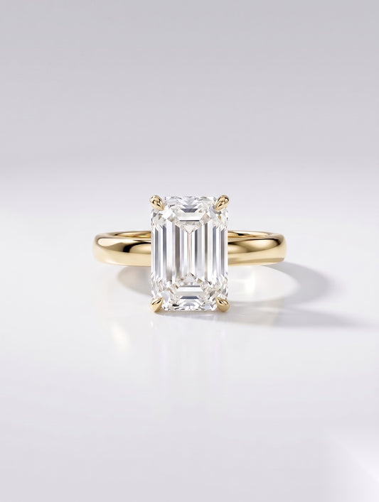 4 CT Emerald Solitaire Moissanite Engagement Ring