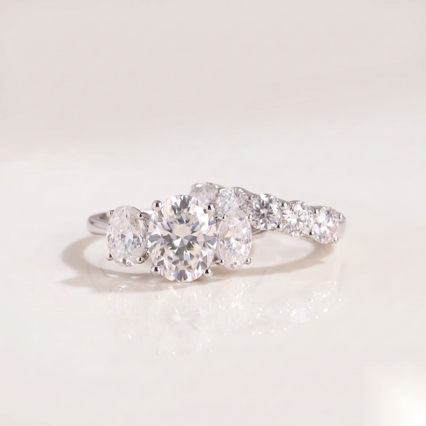 1.6 CT Emerald Cluster Moissanite Bridal Set