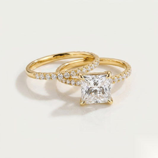 1.6 CT Emerald Cluster Moissanite Bridal Set