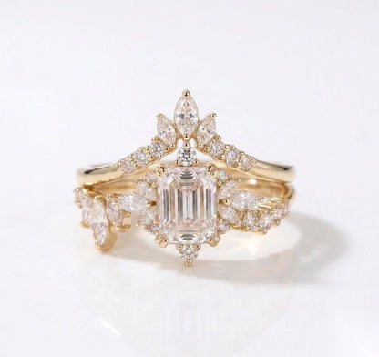 1.6 CT Emerald Cluster Moissanite Bridal Set