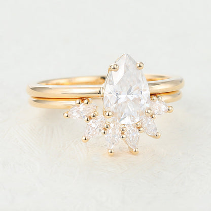 1.5 CT Pear Solitaire Moissanite Bridal Set