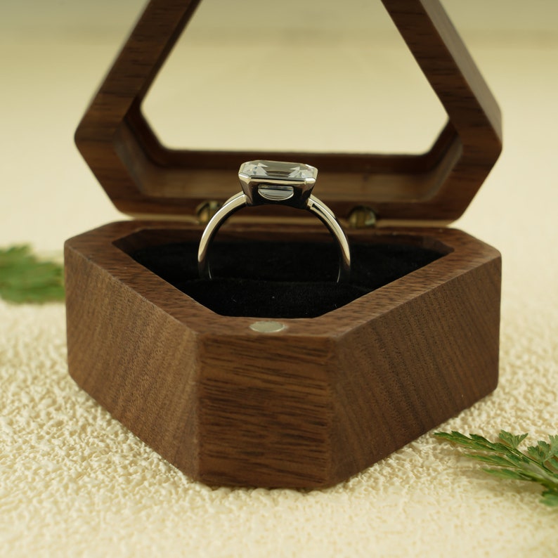 2.0 CT East West Emerald Bezel Moissanite Engagement Ring