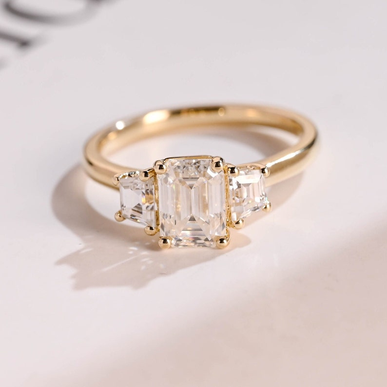 2.0 CT Emerald Three Stone Moissanite Engagement Ring
