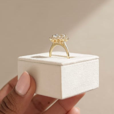 2 CT Oval Halo Moissanite Engagement Ring