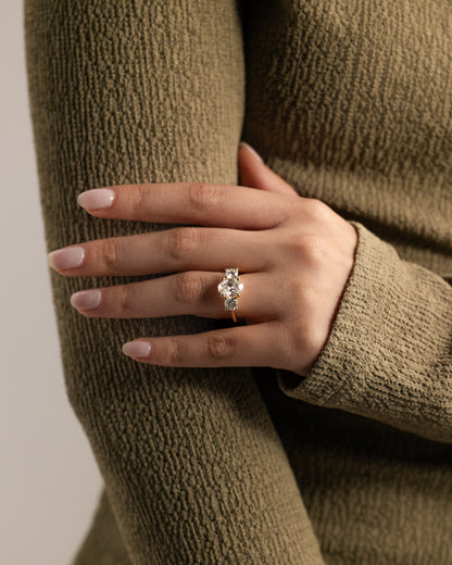 2 CT Oval Three Stone Moissanite Engagement Ring
