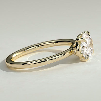 2 CT Oval Solitaire Moissanite Engagement Ring