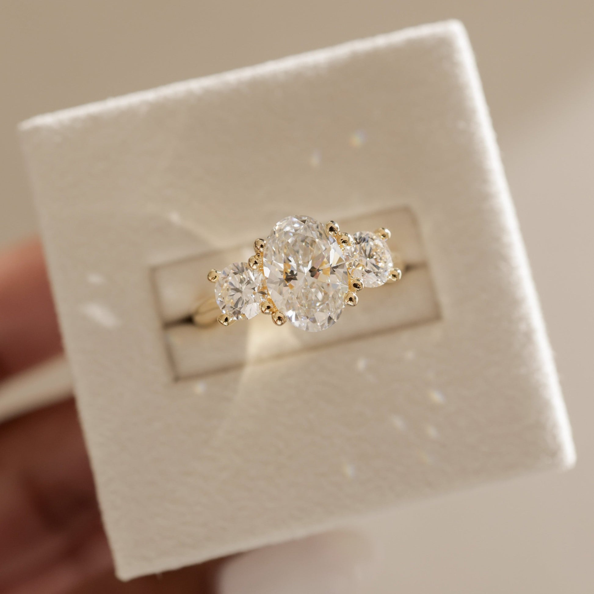2 CT Oval Three Stone Moissanite Engagement Ring