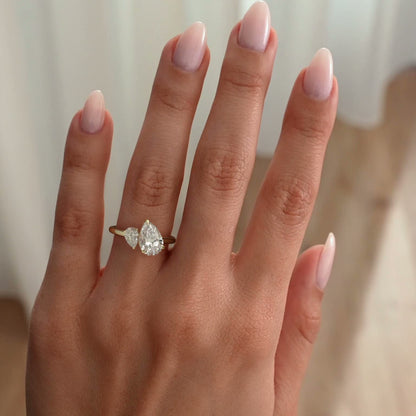 1 TCW Pear Toi et Moi Moissanite Engagement Ring