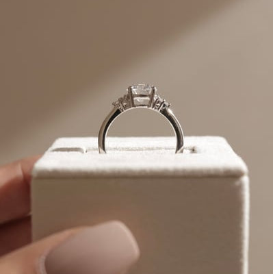 2 CT Round Cluster Moissanite Engagement Ring