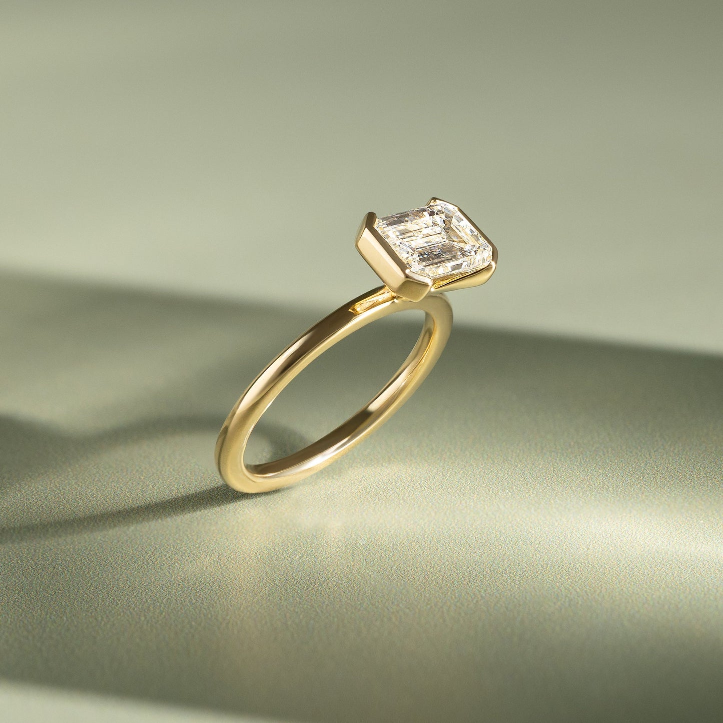 2 CT Emerald Solitaire East-West Moissanite Engagement Ring