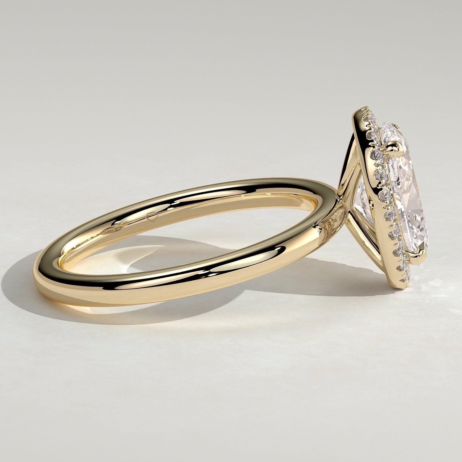 2 CT Oval Halo Moissanite Engagement Ring