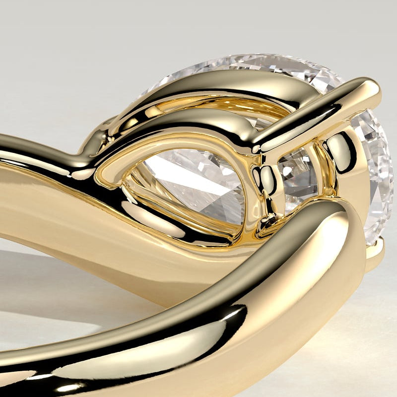 2 CT Pear Solitaire Moissanite Engagement Ring