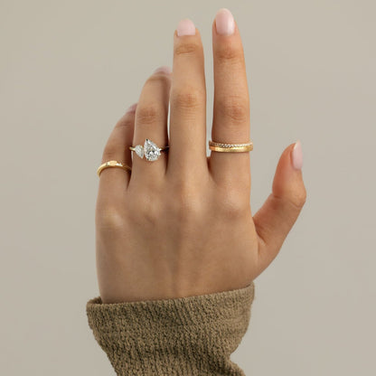 1 TCW Pear Toi et Moi Moissanite Engagement Ring
