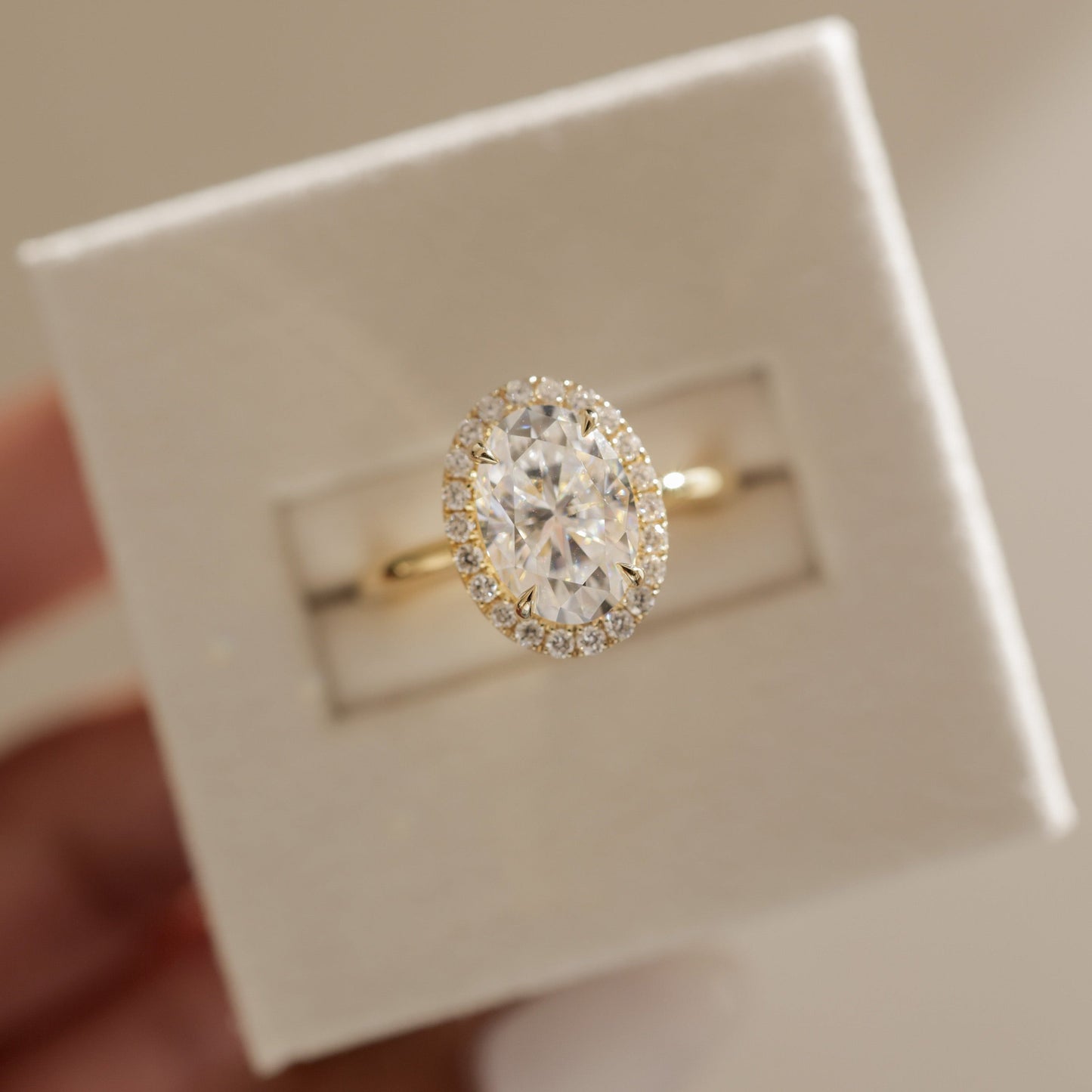 2 CT Oval Halo Moissanite Engagement Ring